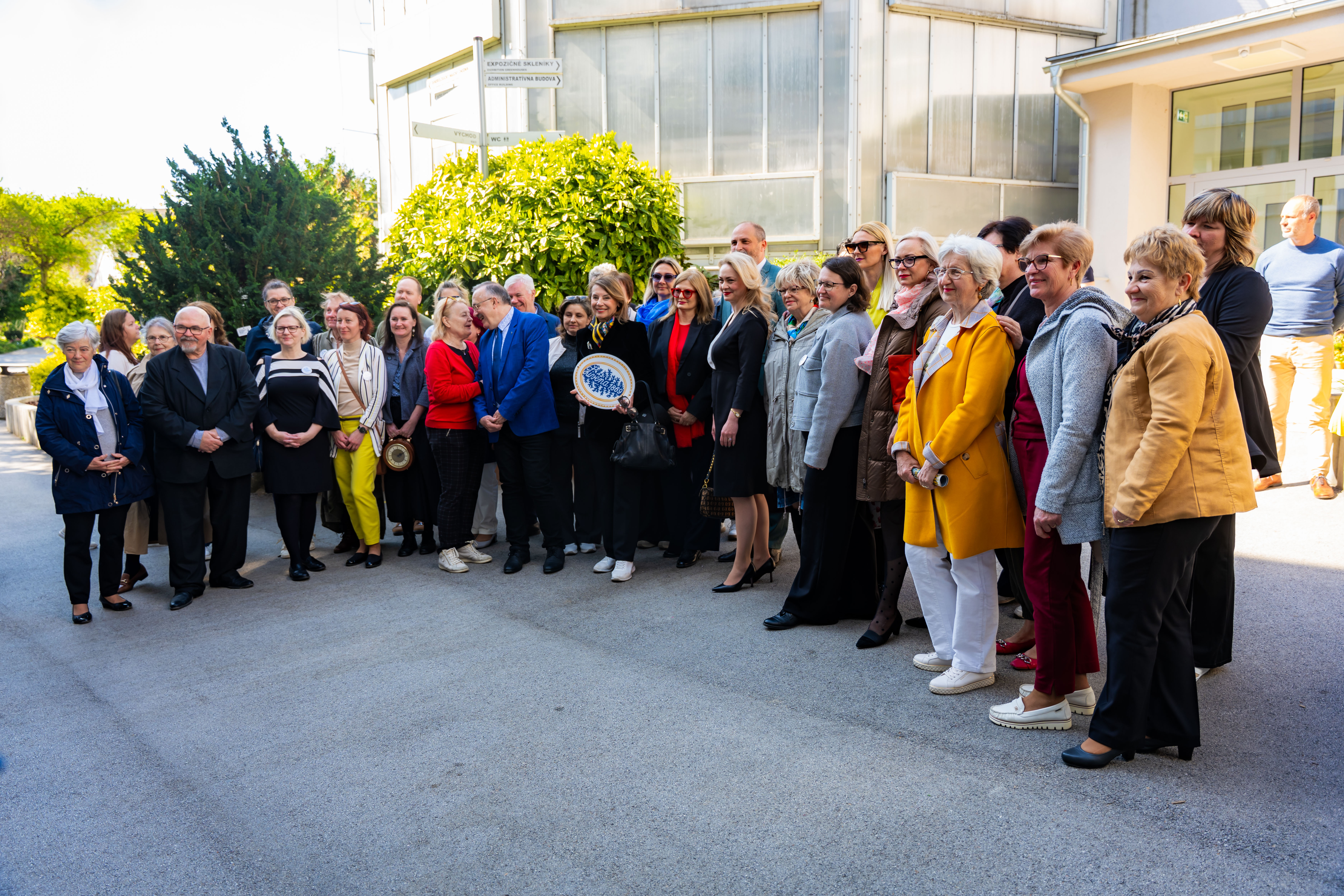 Slavnostne zasadenie stromu do Aleje vyznamnych osobnosti Botanickej zahrady UPJS-1-6